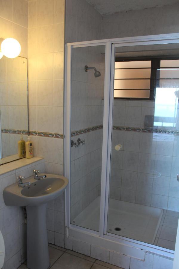 Stella Maris 144 Appartement Amanzimtoti Buitenkant foto